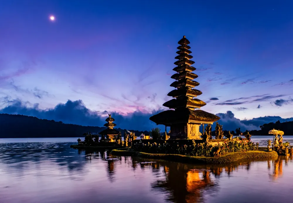 pagoda-bali-salida-sol-indonesia (1) (1)