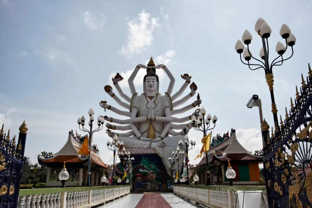 tailandia koh samui isla samui templo budista plai laem wat plai laem buda 18 brazos 1-Cts-Viajes
