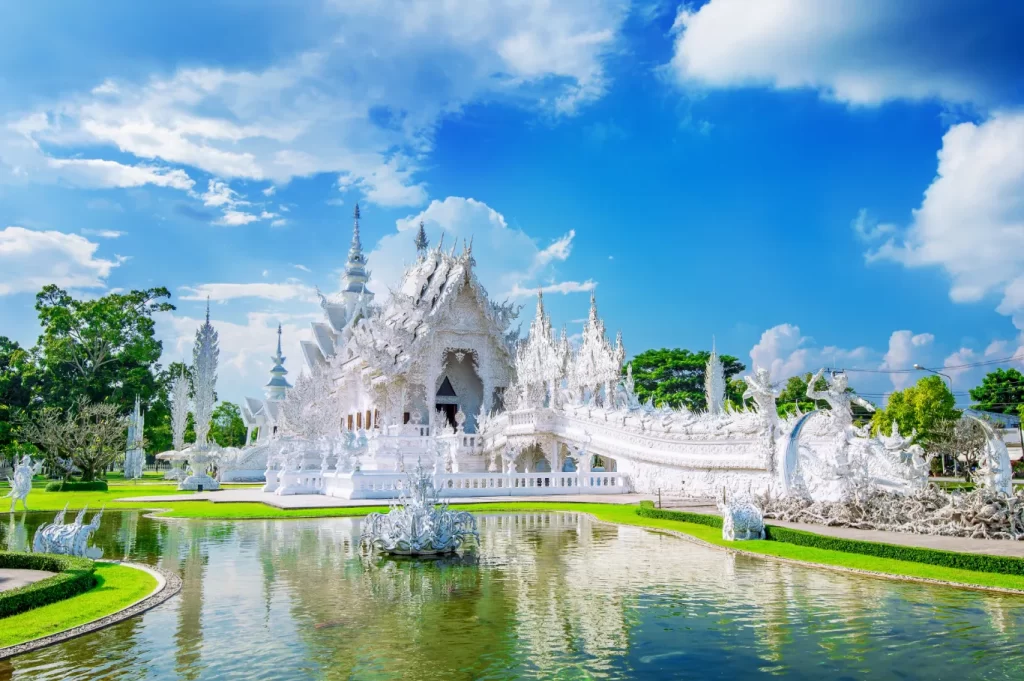 templo-wat-rong-khun-templo-blanco-chiang-rai-tailandia (1)